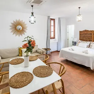 https://urban-vida-alcazar-cordoba-14004.es-andalucia.com